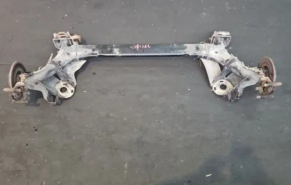 Volkswagen Golf IV Rear axle beam IMPRK1556987