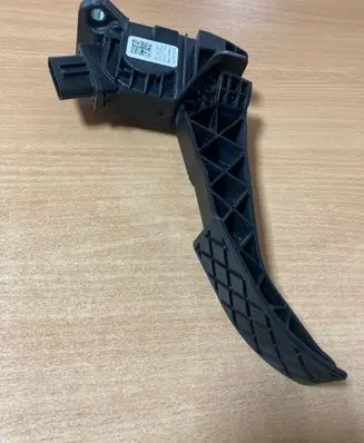 Volkswagen Crafter Accelerator throttle pedal 2N1723503A