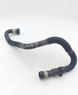 Coolant pipe/hose