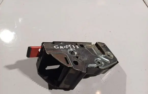 Audi A3 S3 8P Seat back rest lock catch 1K0885681F 1K0.885.681.F