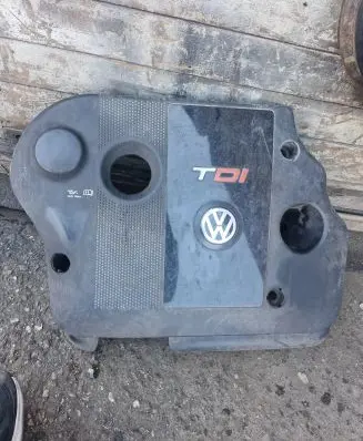 Volkswagen PASSAT B5 Engine cover (trim)