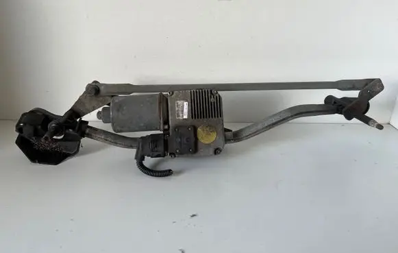 Audi A5 8T 8F Front wiper linkage and motor 8T2955119B 8J2955119
