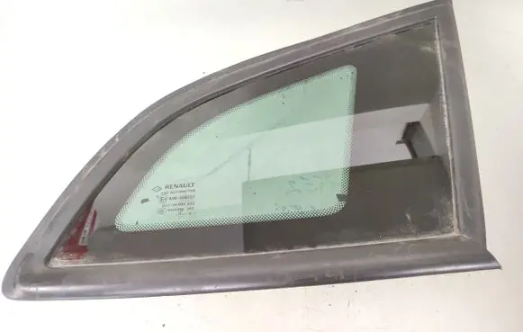 Renault Megane III Rear side window AS3