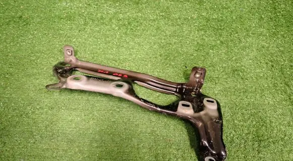 BMW X1 U11 Fender mounting bracket AA111281
