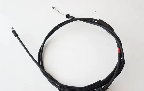 Engine bonnet/hood lock release cable