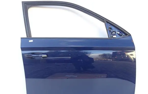 Skoda Fabia Mk3 (NJ) Front door LF5A