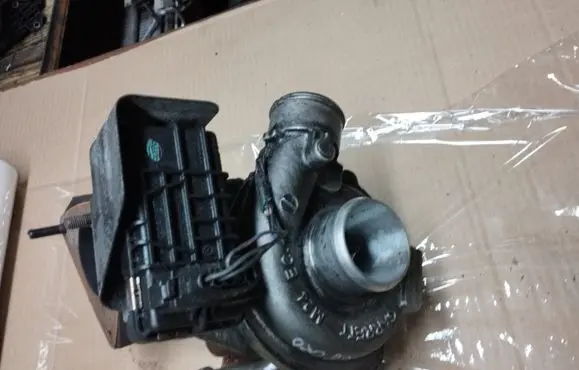Chrysler Voyager Turbo 35242128H