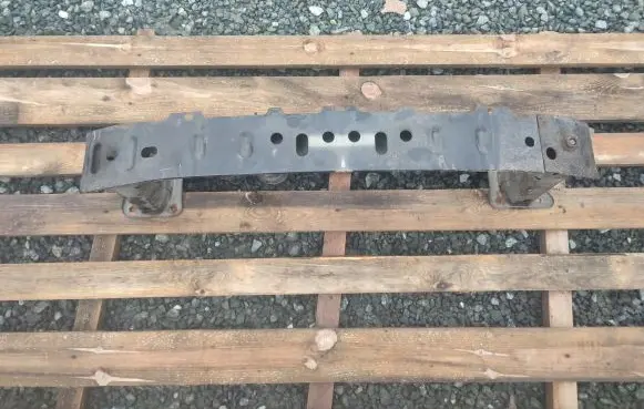 Ford Kuga I Front bumper cross member