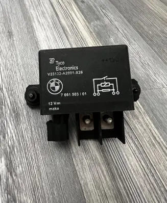 BMW X6 E71 Glow plug pre-heat relay 7661503 766150301