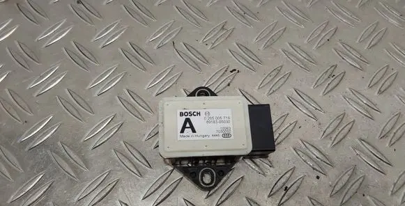 Toyota Avensis T270 ESP acceleration yaw rate sensor 8918305030
