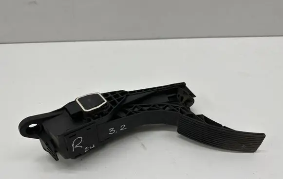 Mercedes-Benz R W251 Accelerator throttle pedal A1643000004