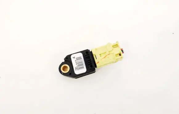 Lexus IS 220D-250-350 Airbag deployment crash/impact sensor 898310w040 89831-0w040