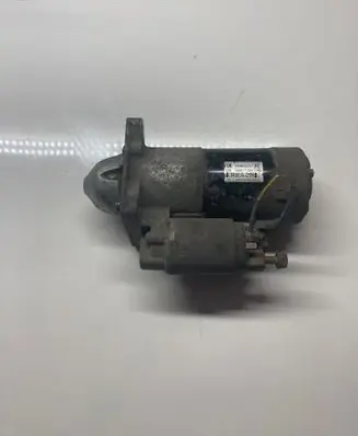 Opel Insignia A Starter motor 55585237 M001T30073