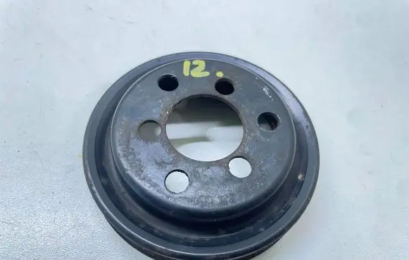 Audi A4 S4 B5 8D Power steering pump pulley 058145255