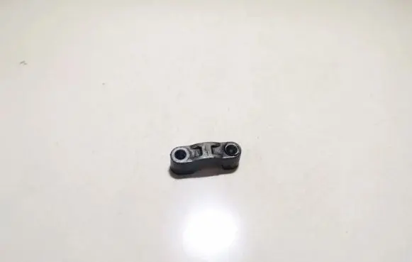 KIA Sorento Camshaft holder 