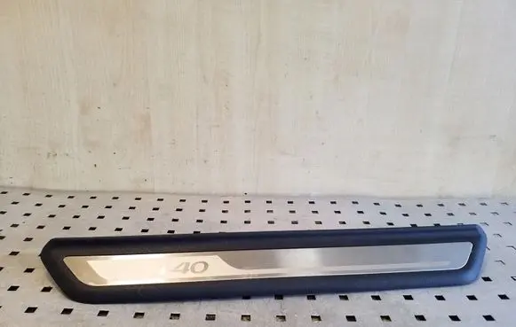 Hyundai i40 Front sill trim cover 858733Z100