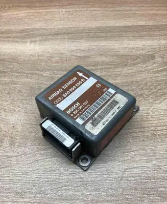 Audi A4 S4 B5 8D Airbag control unit/module 8A0959655B 0285001037