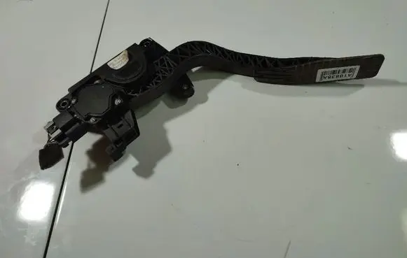 Opel Antara Accelerator throttle pedal 20905699