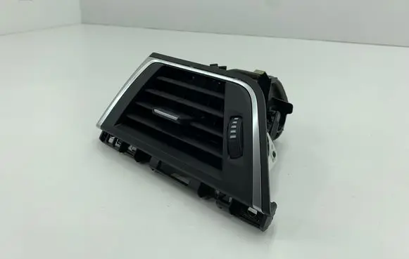 BMW 4 F32 F33 Dashboard side air vent grill/cover trim 9346226