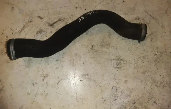 Volvo V40 Engine coolant pipe/hose