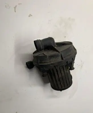 Volkswagen Golf IV Secondary air pump 06A959253B