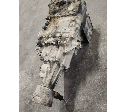 Mitsubishi Pajero Gearbox transfer box case 