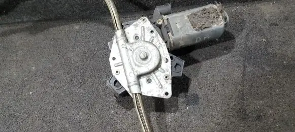 Renault 19 Front door window regulator motor