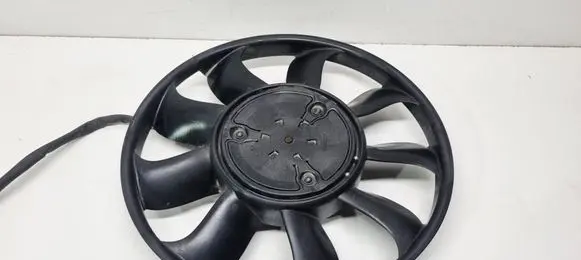 Volkswagen Touareg III Radiator cooling fan shroud 8W0959455P