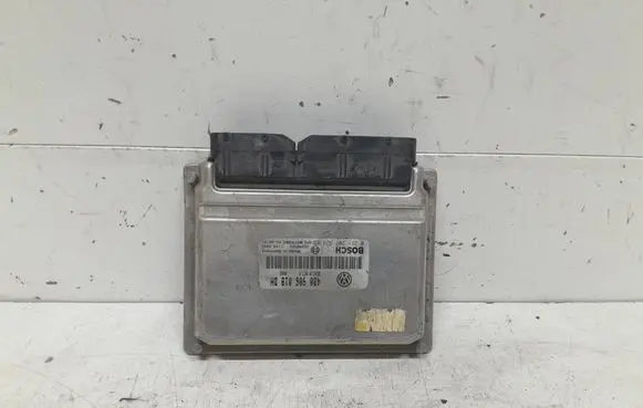 Volkswagen PASSAT B5 Engine control unit/module 4B0906018DH