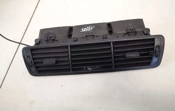 Peugeot 807 Dash center air vent grill 1484107077 1491965077