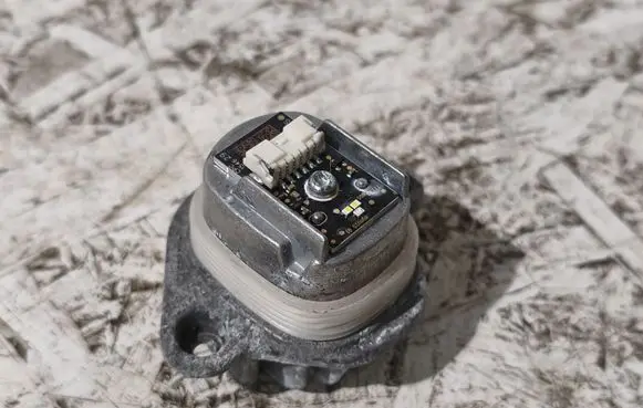 BMW 7 G11 G12 LED ballast control module 74087319