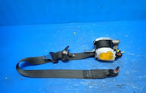 Hyundai i10 Front seatbelt 88810-B9100