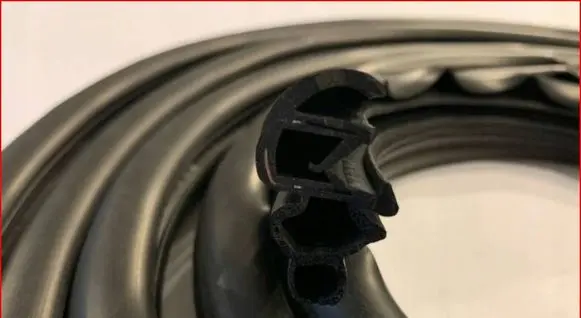 Alfa Romeo 145 - 146 Front door rubber seal 