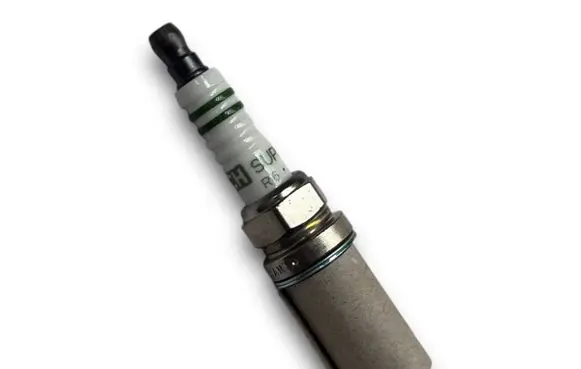 Nissan Micra Spark plug S620 224011F720