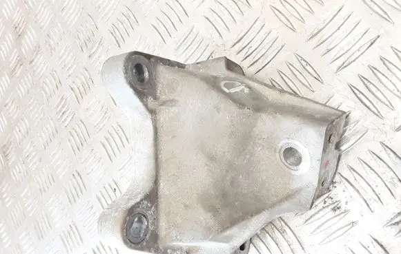 Jeep Grand Cherokee Engine mounting bracket 52124990AD