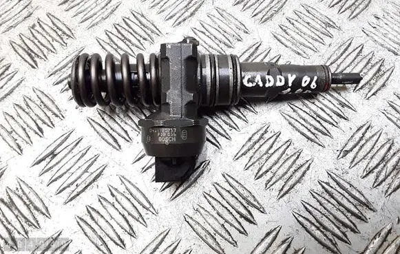 Volkswagen Caddy Fuel injector 038130073aq