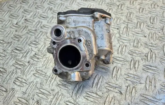 Mercedes-Benz E W212 EGR valve A6511400460