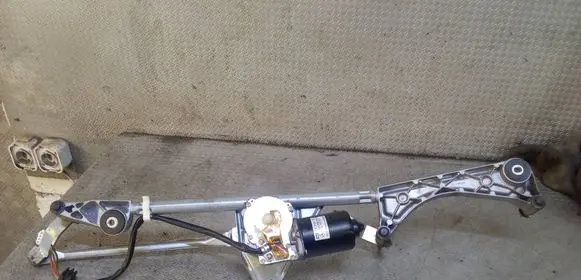 Mercedes-Benz C W203 Front wiper linkage and motor A2038200342