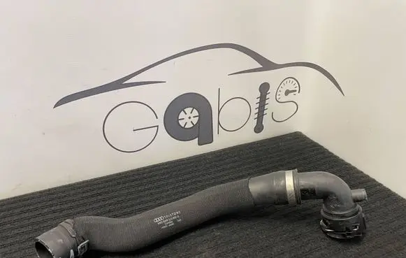 Audi A5 Engine coolant pipe/hose 8W0122055CL