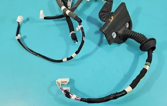 Lexus CT 200H Front door wiring loom 82152-76380 IMPRK1524072