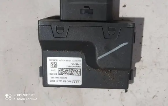Audi A4 S4 B9 Fuel pump relay 8W0906093C