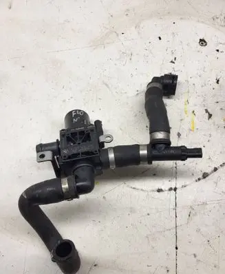 BMW 5 F10 F11 Coolant heater control valve 8572513 1147412219