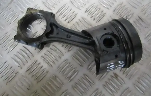 Opel Astra F Piston with connecting rod