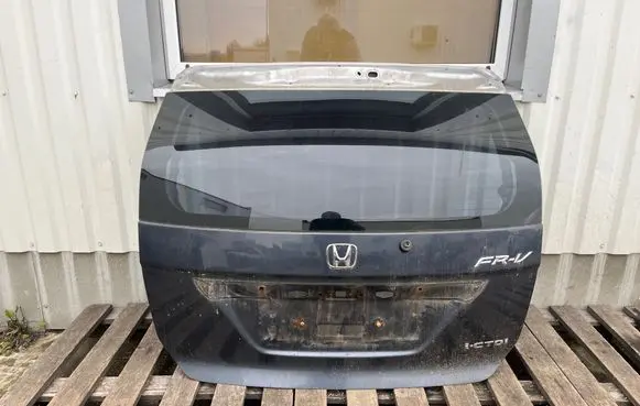 Honda FR-V Tailgate/trunk/boot lid 