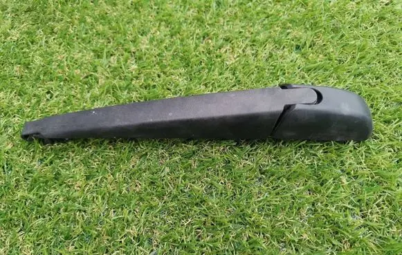 Toyota Highlander XU40 Rear wiper blade arm