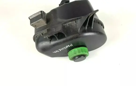 Porsche Panamera (970) Power steering fluid tank/reservoir 97035907100