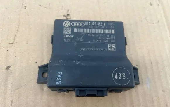 Audi A4 S4 B8 8K Gateway control module 8T0907468M 8T0907468H 403221