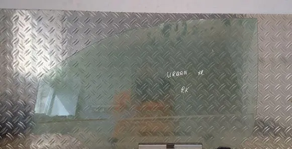 Toyota Urban Cruiser (XP110) Front door window glass four-door 43R00033