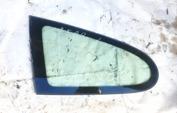 Volkswagen Golf IV Rear side window