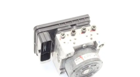 Mitsubishi Outlander ABS Pump 4670A990